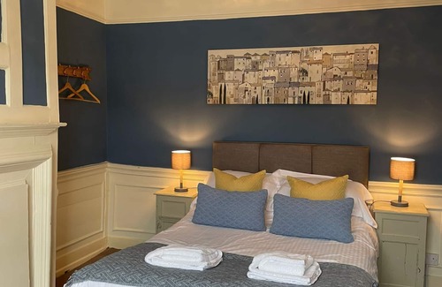 Whitchurch Hotel | The White Hart Arkells Pub Group