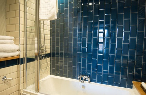 Ampthill Hotel | The White Hart