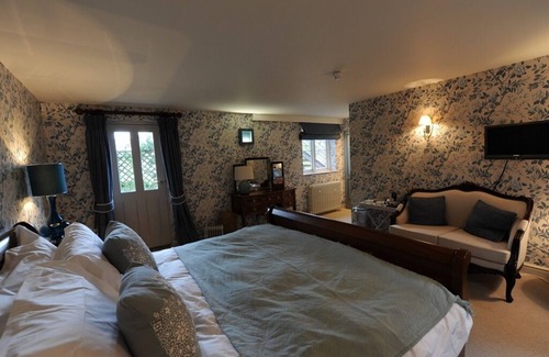 Nettlebed House | The White Hart