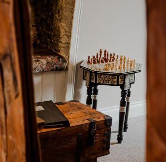 Hingham Hotel | The White Hart Hotel