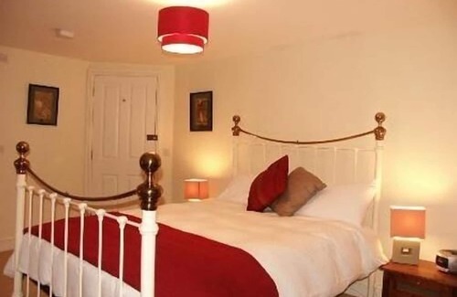 Thruxton Hotel | The White Horse