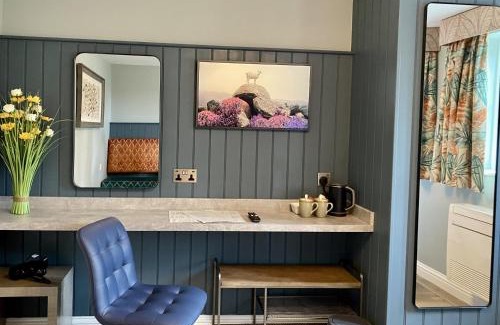 Stoke Ash House | The White Horse Inn