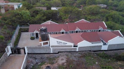 Kibwezi Apartment | the white house Apartments