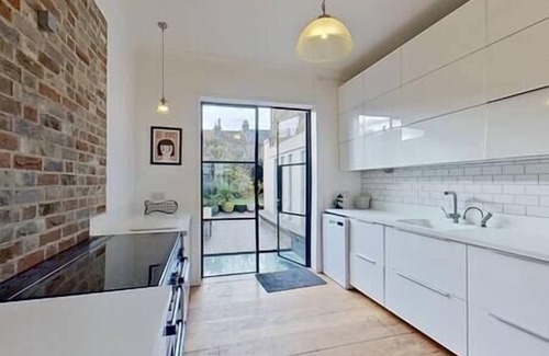 Ramsgate House | The White House by the sea