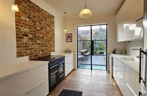 Ramsgate House | The White House by the sea