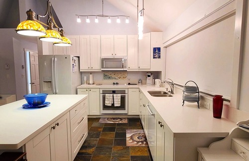 Downtown House | The White House