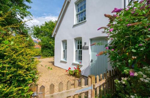 Guestwick House | The White House