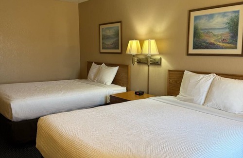 Aberdeen Hotel | The White House Inn