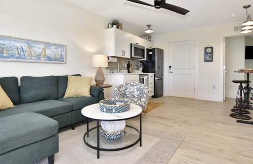 Painters Hill Apartment | The White House on Flagler Beach - Unit 22