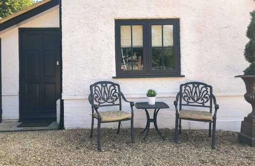 Worthing Cottage | The White House Studio