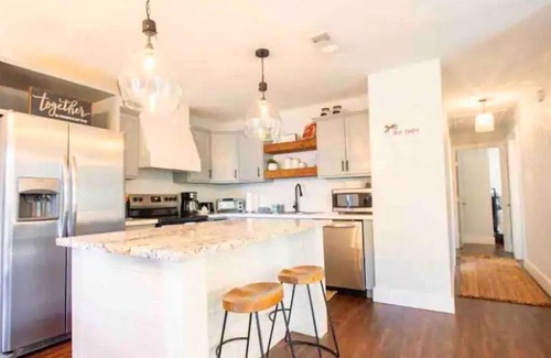 Willis House | The White Housen