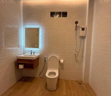 Khon Kaen Villa | The White Palm Villa & Pool