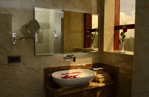 Nyeri Hotel | The White Rhino Hotel