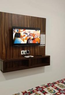 Ludhiana Hotel | The White Solitaire - Unit 3
