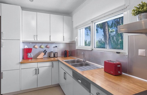 Sane Villa | The White Villa At Sani