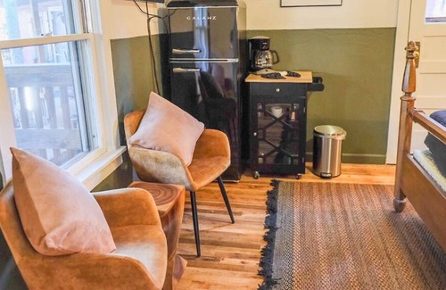 Drake House | The Whitebark Suite (Unit 3) at Field Guide Rocky Mountain