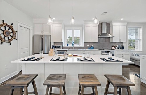 Margate City House | The whole group will enjoy easy access to everything from this centrally located place