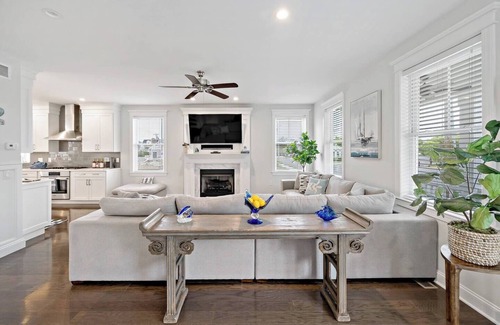 Margate City House | The whole group will enjoy easy access to everything from this centrally located place
