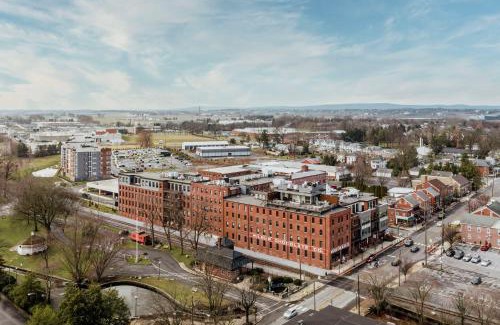 Lititz Hotel | The Wilbur Lititz, Tapestry Collection By Hilton