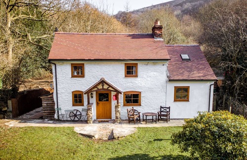 Pontesbury Cottage | The Wilderness