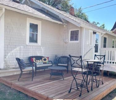 Colorado Springs House | The Wildflower Cottage - Close to The Garden of the G O D s