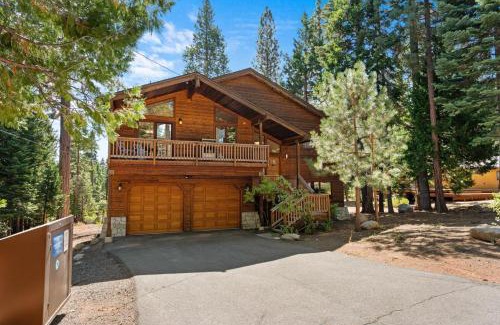 Tahoe Vista House | The Wildwood Lodge