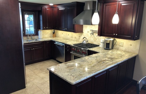 Williamsville House | THE WILLIAMSVILLE LUXURY RESORT ~ HOT TUB ~ FIRE PIT