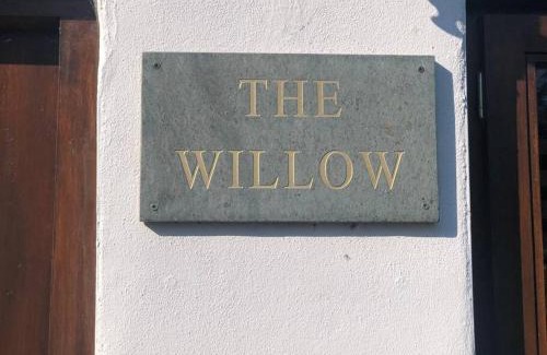 Denstone House | The Willow (Alton Towers, Animals, Peak District)