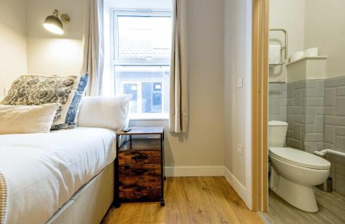 Bradley Stoke Apartment | The Willow - Studio 12