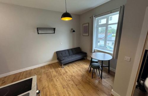 Bradley Stoke Apartment | The Willow - Studio 12