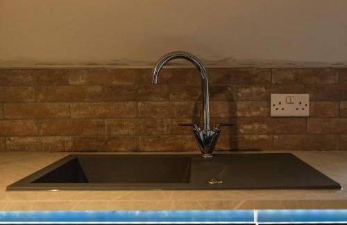 Bradley Stoke Apartment | The Willow - Studio 30