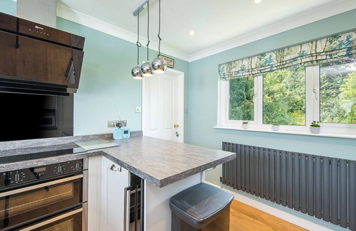 Dinas Cross House | The Willows Dinas Cross, Holiday Home Dinas, Sleeps 5, 3 bedrooms, bathrooms