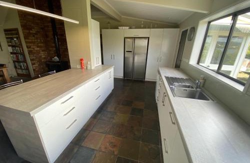 Kawaha Point House | The Willows
