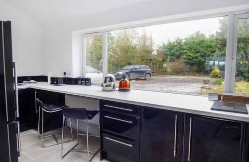 Felton House | THE WILLOWS, pet friendly, with pool in Cockshutt
