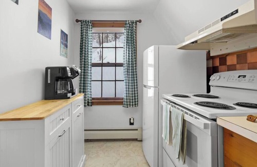 West Townshend Cabin | The Windham Hill A-Frame - Close to 3 Ski Resorts!