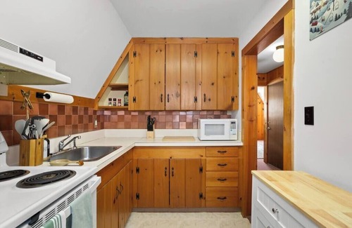 West Townshend Cabin | The Windham Hill A-Frame - Close to 3 Ski Resorts!
