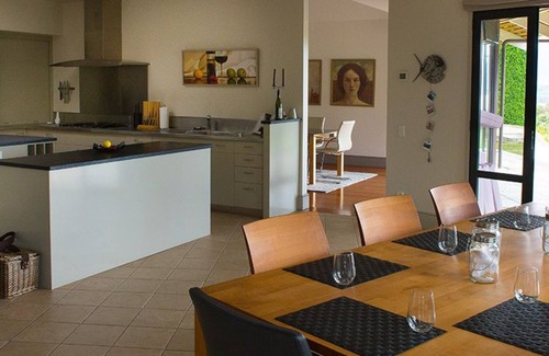 Tasman Villa | The Windhover Estate