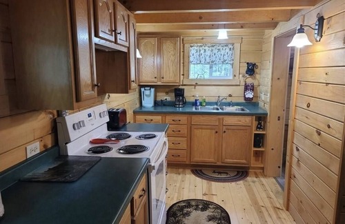 Weyerhaeuser Cabin | The Winding Cabin - down the road from Christie Mountain and more!