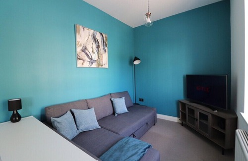 Leamington Spa Apartment | The Windsor Club Apartment