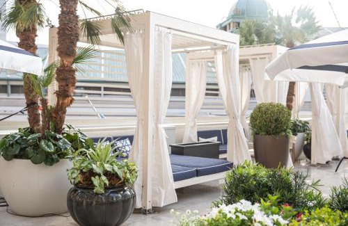 Central Business District Hotel | The Windsor Court