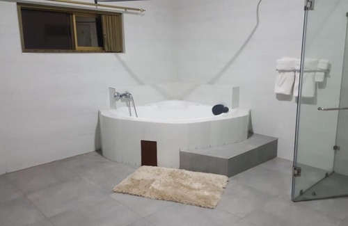 Accra Hotel | The Winford Boutique Hotel Airport