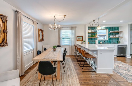 Glencliff House | The Wingate A Nashville Experience with Airstream Oasis