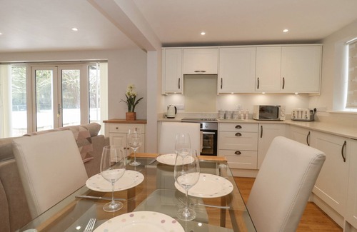 Bruton Cottage | THE WINNING POST, pet friendly, with a garden in Bruton