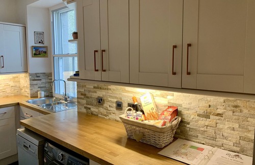 South Charlton Cottage | THE WIZARD'S LOFT, family friendly in Alnwick