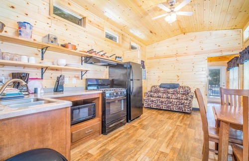 Bayfield Cabin | The Wolf Den Cabin #13