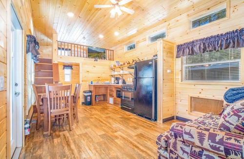 Bayfield Cabin | The Wolf Den Cabin #13