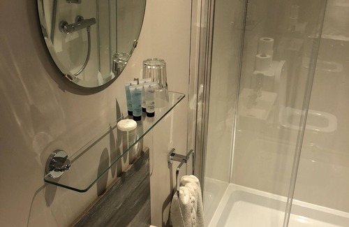 Lowestoft Hotel | The Wolf Inn