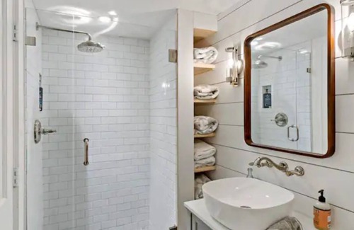 Stonington House | the Wolfstead