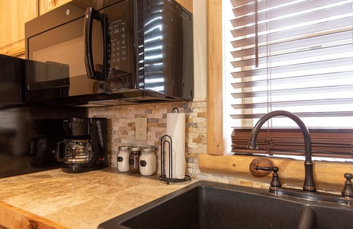Indian River Apartment | The Wolverine Lodge at The Totem Lodges