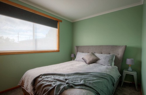 Waratah Villa | The Wombat Burrow - Waratah. For Cradle Mountain & Tarkine.